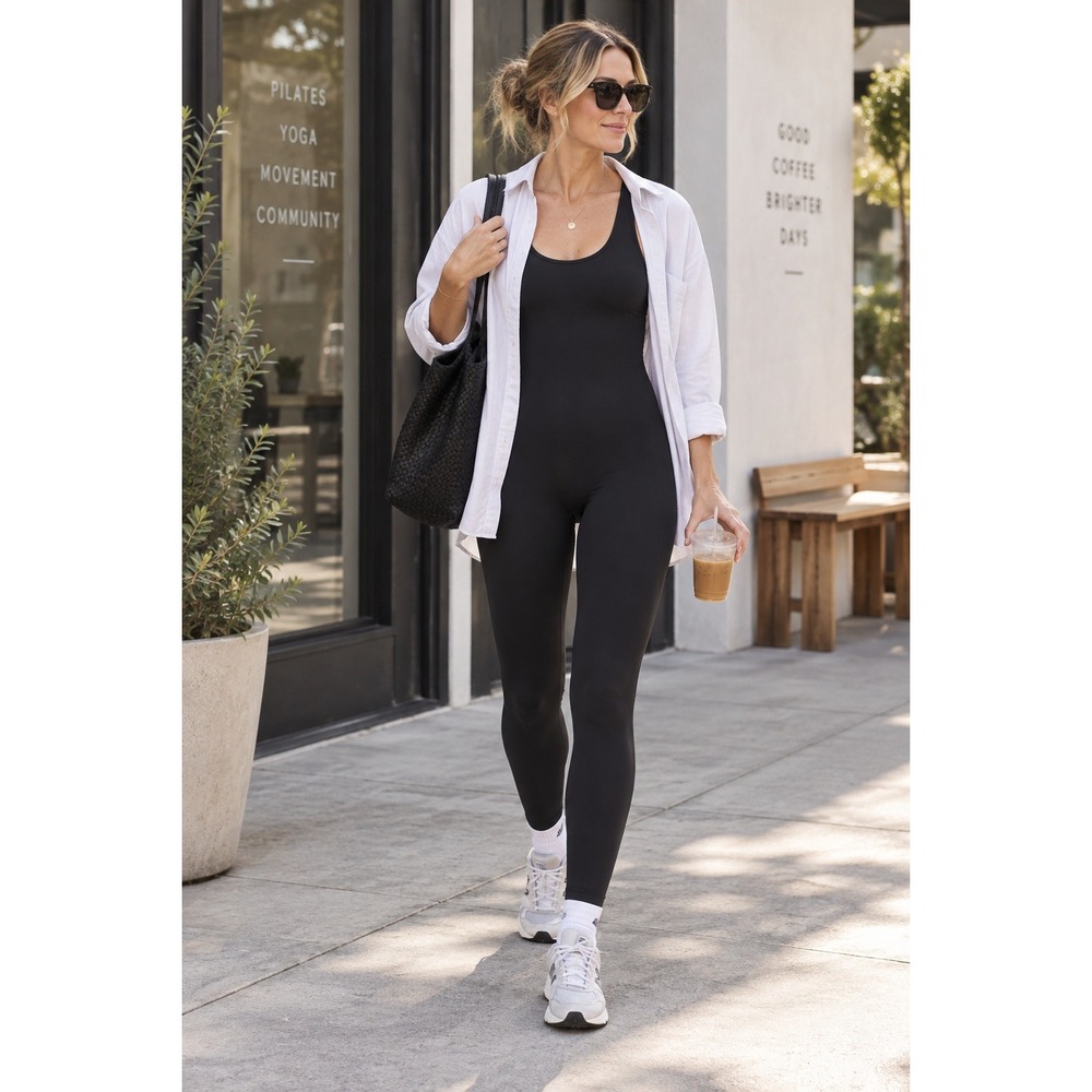 Aritzia TnAction TnaLIFE ShakeIt Black Scoop Neck Bodysuit Jumpsuit XS 25"
